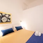 Opera B&B 카스텔라마레델골포
