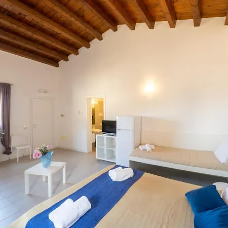 Opera Bed & Breakfast
